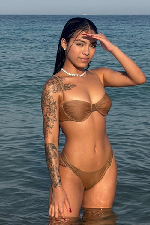 Ibiza tops - Escorts - EMMA